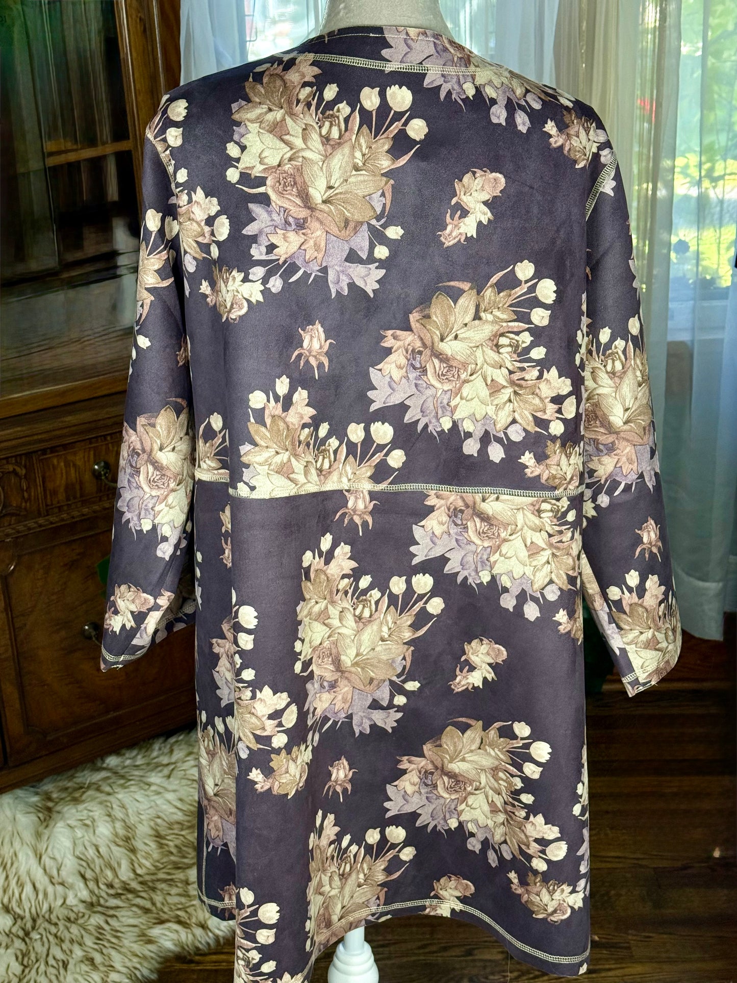 Chelsea & Theodore Floral Shaket